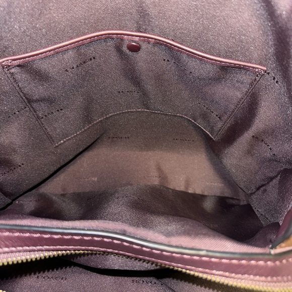 Coach Edie 42 in mixed leather Oxblood color - Picture 10 of 13